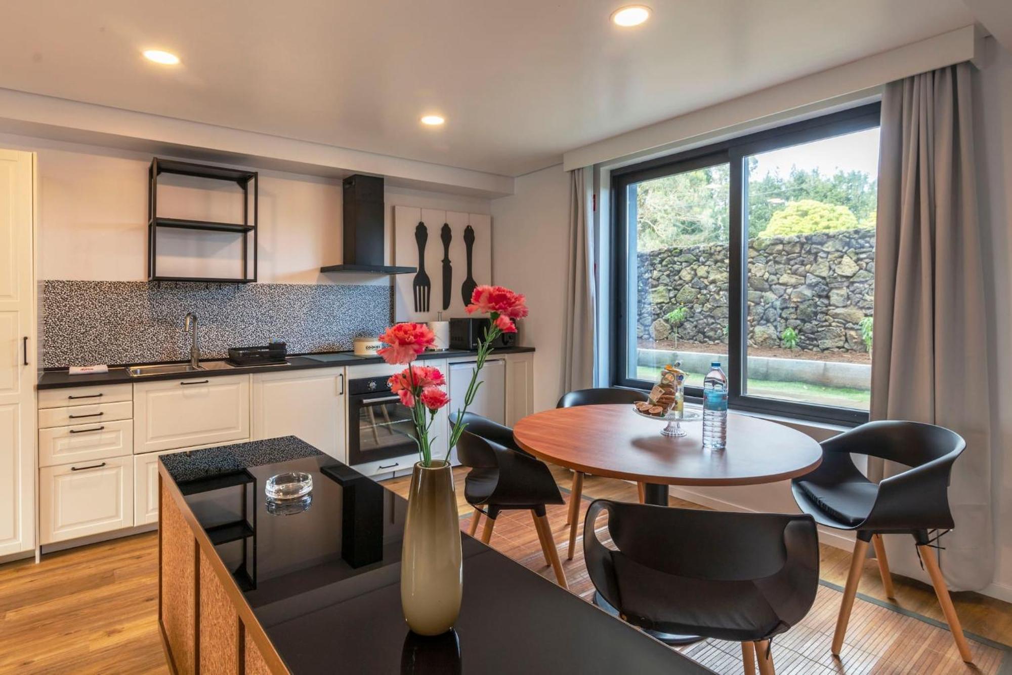 Your Azorean Rral 3378 Apartment